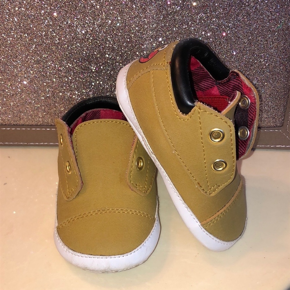 Elmo Shoes